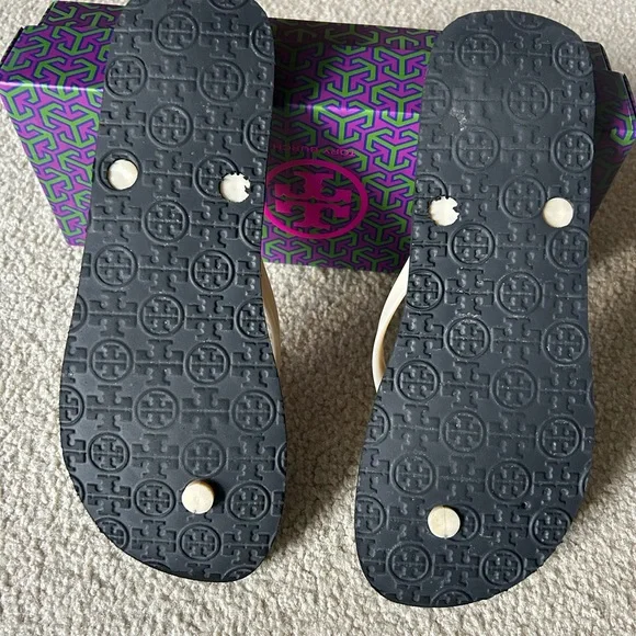 Tory Burch Black and White Polka Dot Sandals - Picture 10 of 12